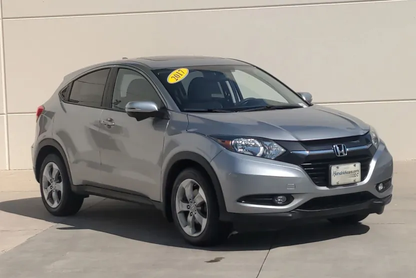 2017 Honda HR-V EX photo 1