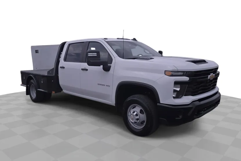 2025 Chevrolet Silverado 3500HD photo 1