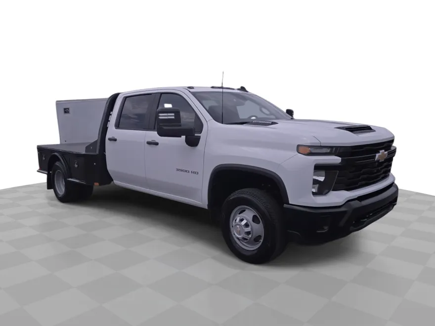 2025 Chevrolet Silverado 3500HD photo 1