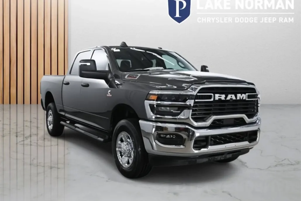 2025 Ram 2500 Tradesman photo 1