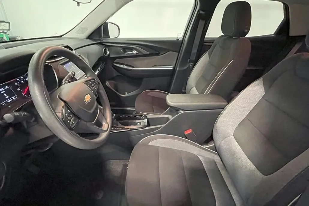 2023 Chevrolet Trailblazer LT photo 1