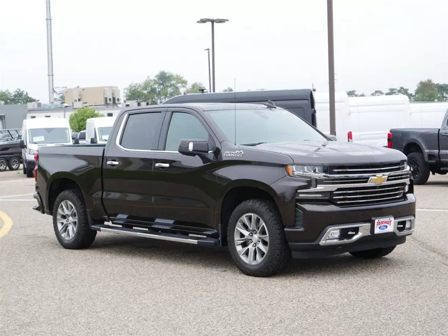 2019 Chevrolet Silverado 1500 High Country photo 1
