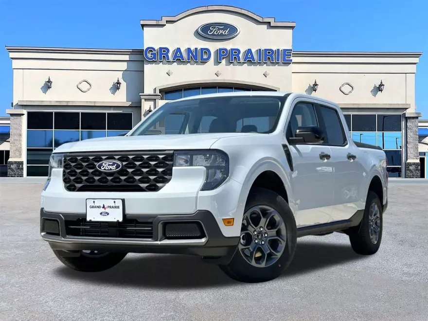2025 Ford Maverick XLT photo 1