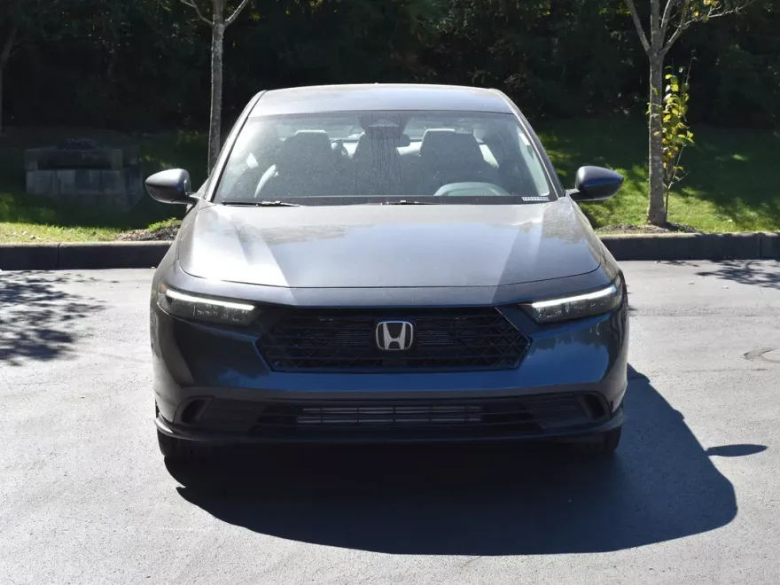 2025 Honda Accord LX photo 1