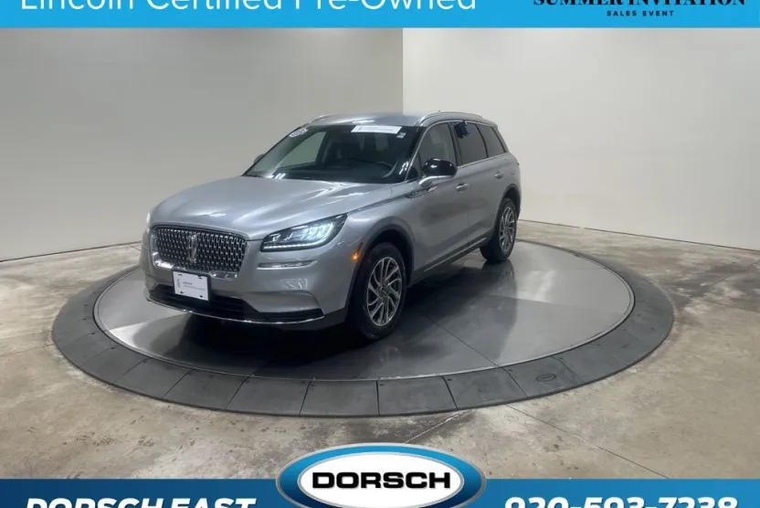 2022 Lincoln Corsair Standard photo 1