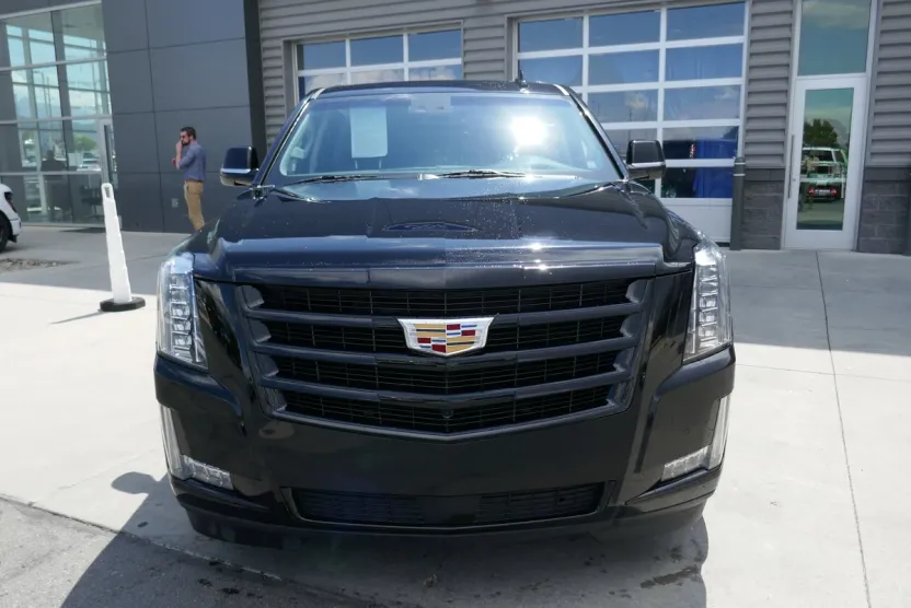 2020 Cadillac Escalade Premium Luxury photo 1