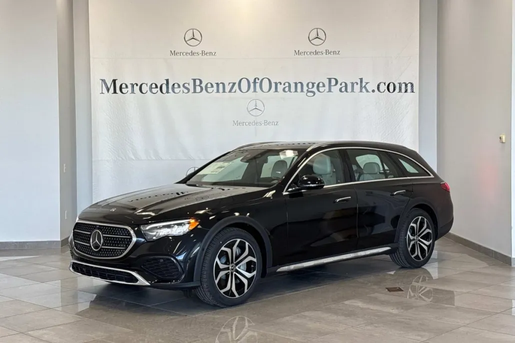 2025 Mercedes Benz E 450 4MATIC All-Terrain Wagon photo 1