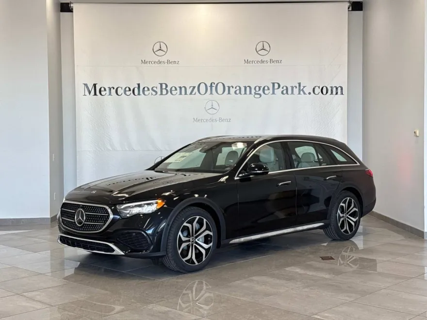 2025 Mercedes Benz E 450 4MATIC All-Terrain Wagon photo 1