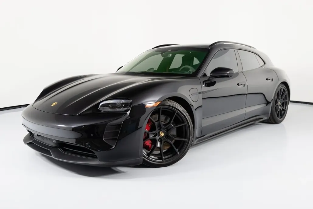 2023 Porsche Taycan Sport Turismo GTS photo 1