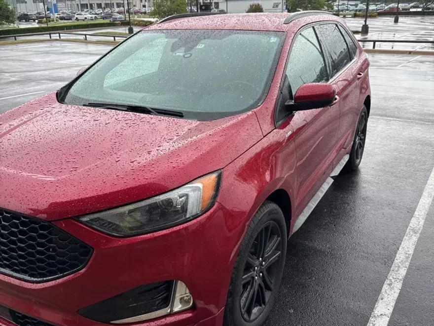 2021 Ford Edge ST photo 1