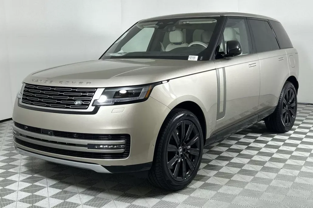 2025 Land Rover Range Rover SE photo 1