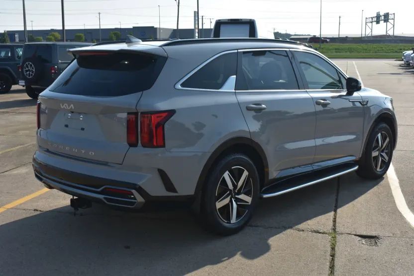 2022 Kia Sorento EX photo 1