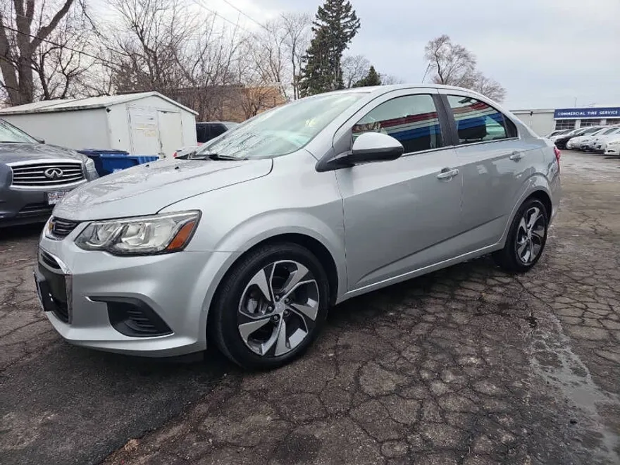 2019 Chevrolet Sonic Premier photo 1