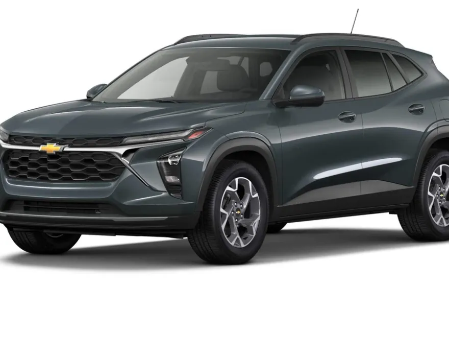 2025 Chevrolet Trax LT photo 2