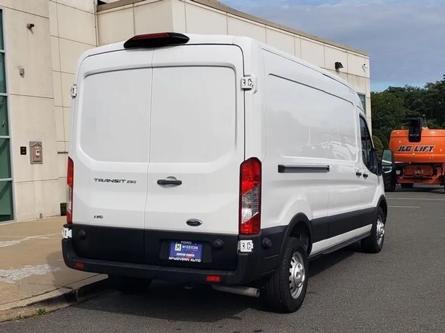 2024 Ford Transit photo 1