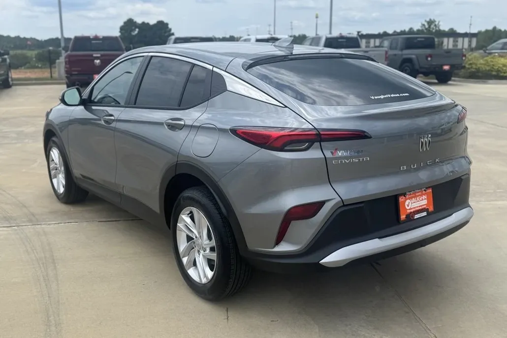 2025 Buick Envista Preferred photo 1