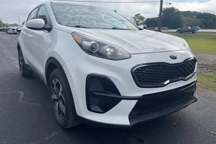 2020 Kia Sportage LX photo 1