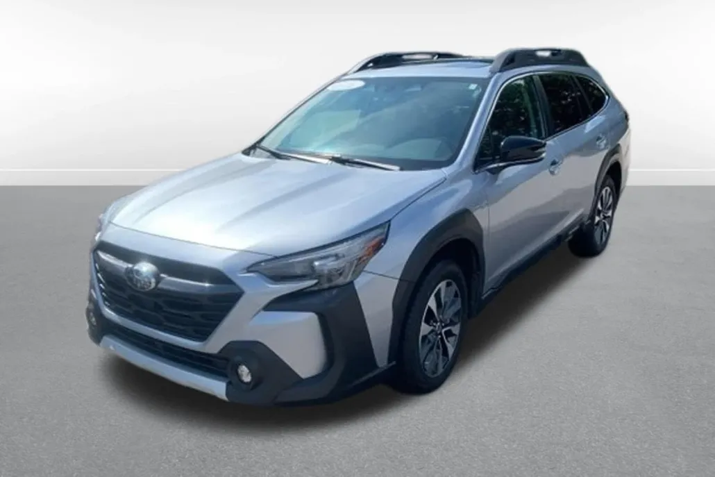 2023 Subaru Outback Limited photo 1