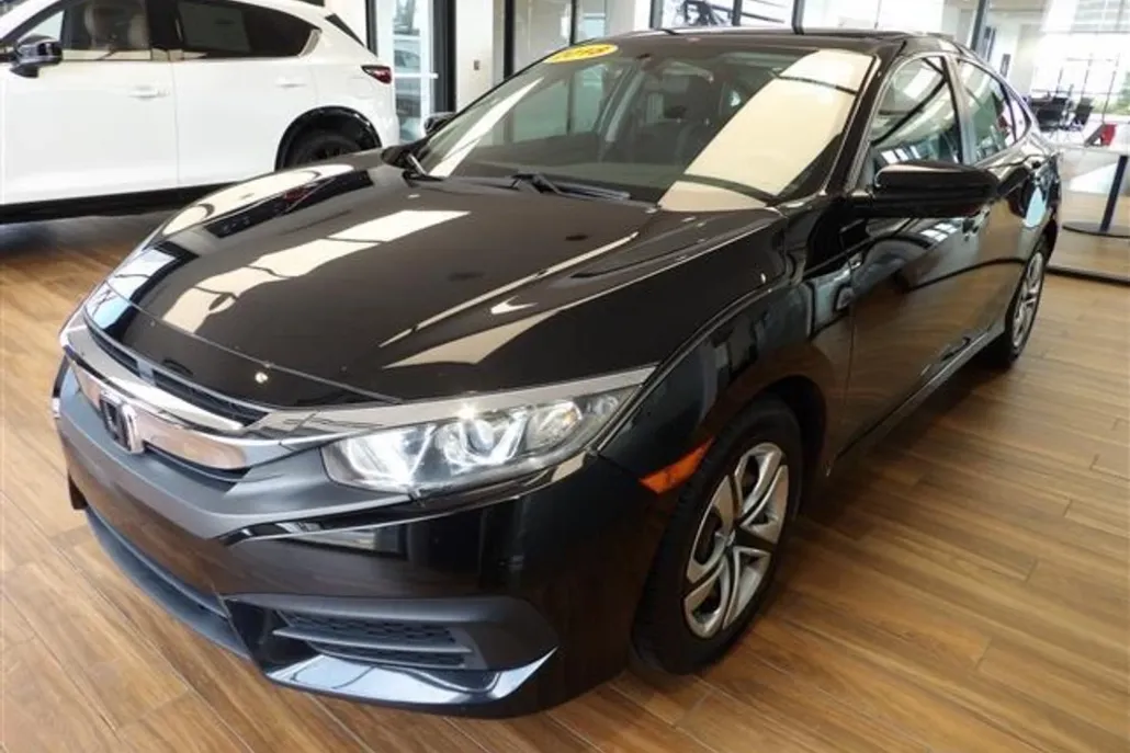 2018 Honda Civic LX photo 1