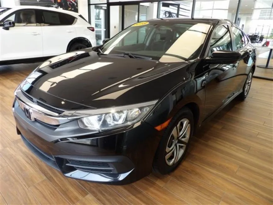 2018 Honda Civic LX photo 1