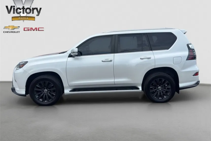 2023 Lexus GX 460 photo 1