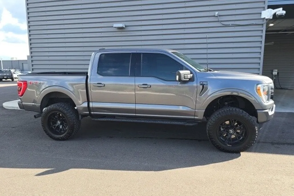 2021 Ford F-150 XLT photo 1