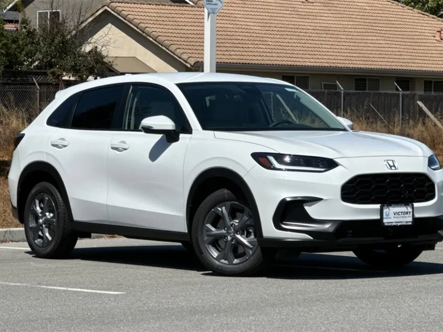 2026 Honda HR-V LX photo 1