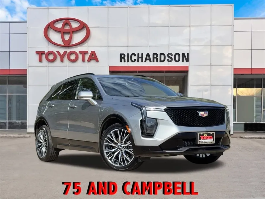 2024 Cadillac XT4 Sport photo 1