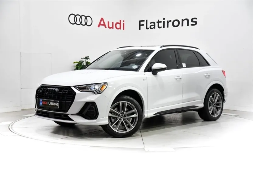 2024 Audi Q3 Premium Plus photo 1