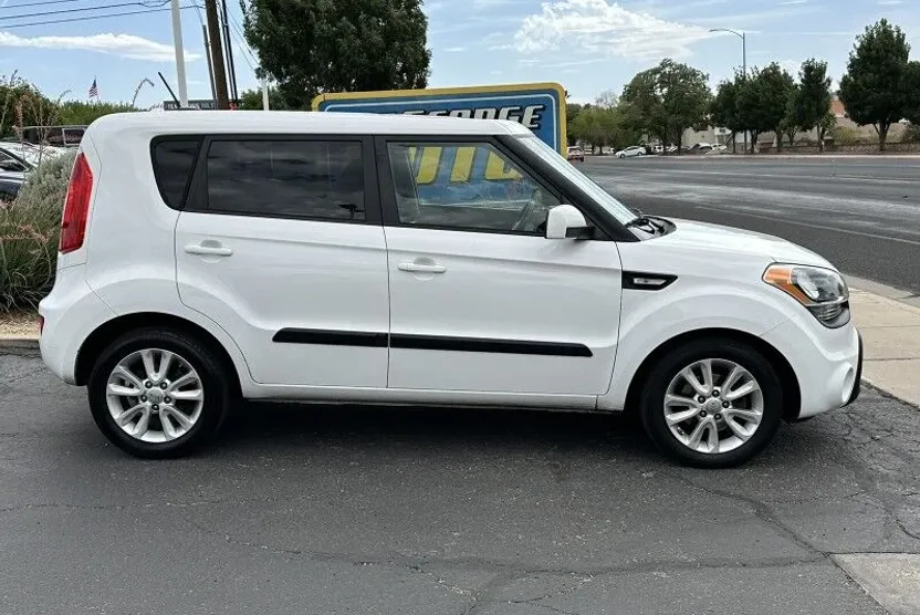 2013 Kia Soul Base photo 1
