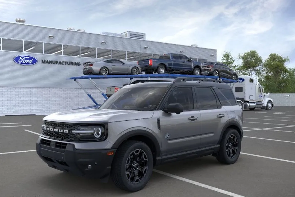 2025 Ford Bronco Sport Outer Banks photo 1