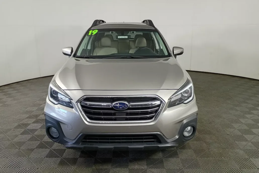2019 Subaru Outback 2.5i Limited photo 1