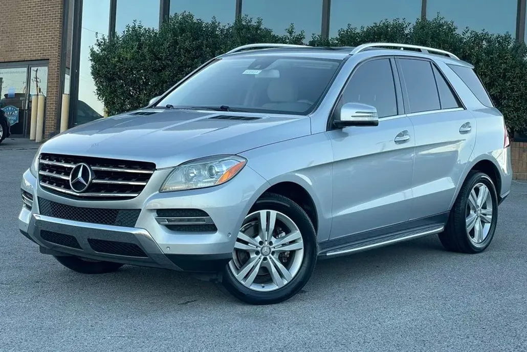 2013 Mercedes Benz ML 350 4MATIC photo 1