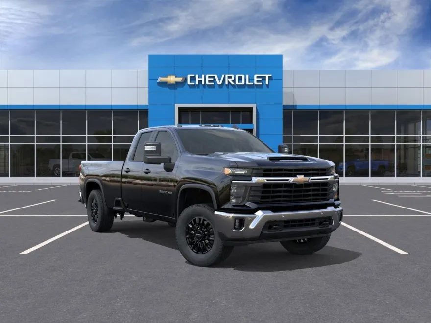 2025 Chevrolet Silverado 3500HD LT photo 1
