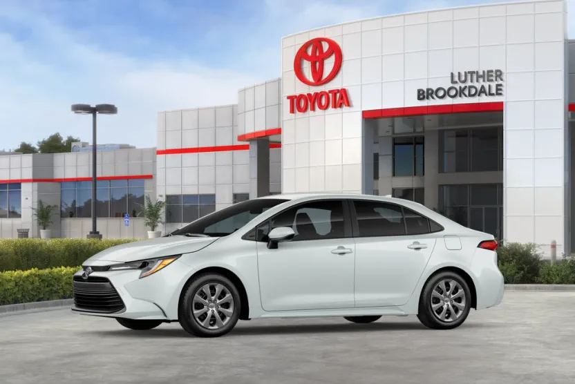 2026 Toyota Corolla LE photo 1