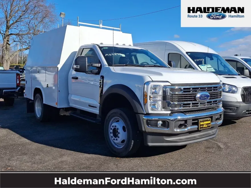2024 Ford F-450 XL photo 1