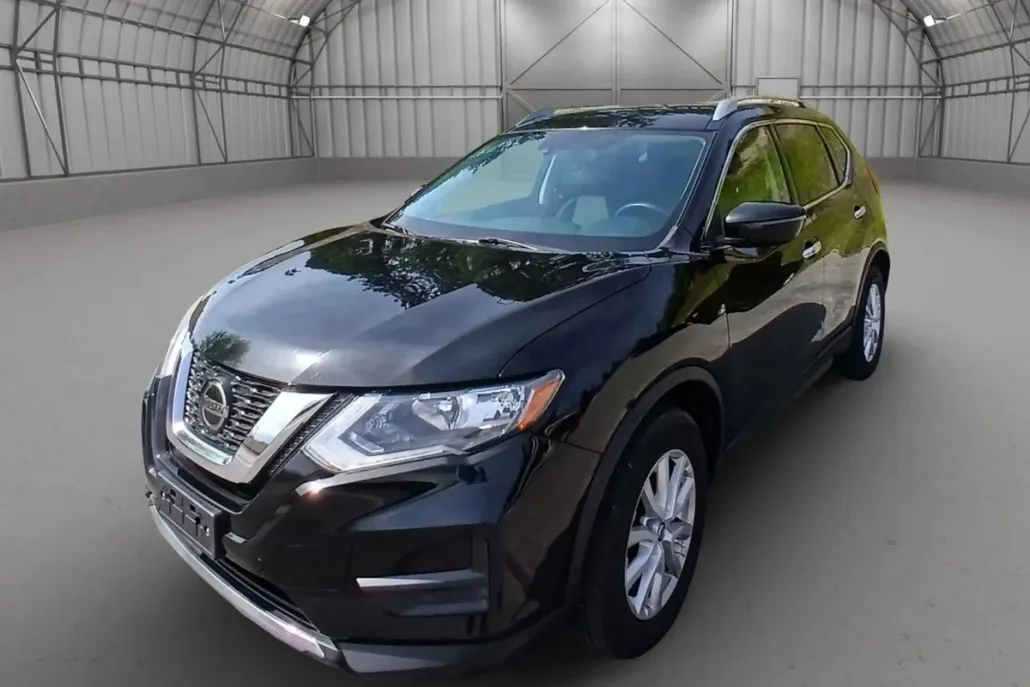 2020 Nissan Rogue SV photo 1