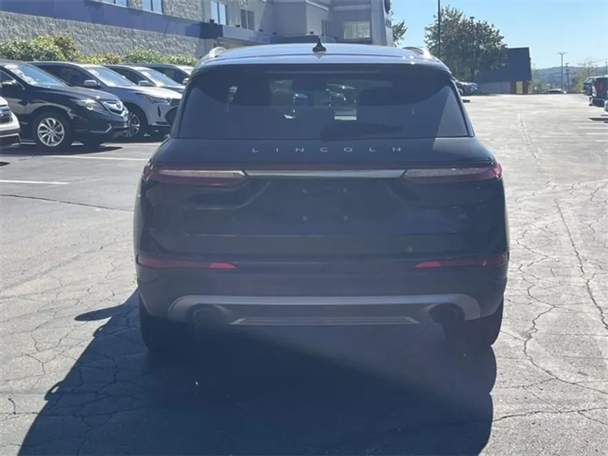 2022 Lincoln Corsair Standard photo 1