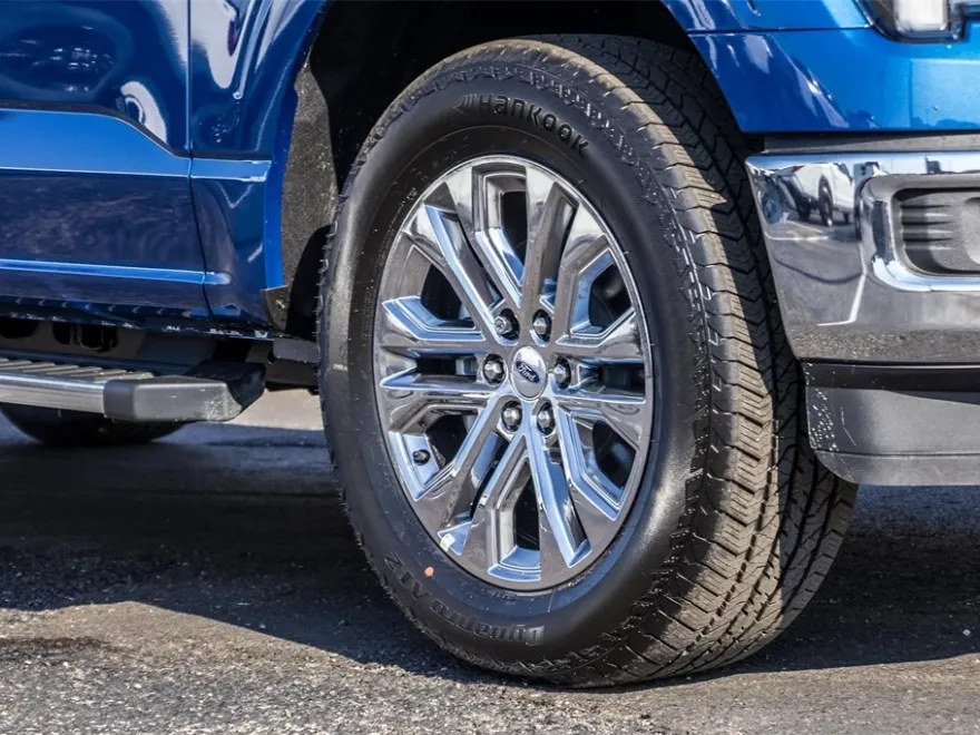 2025 Ford F-150 Lariat photo 1