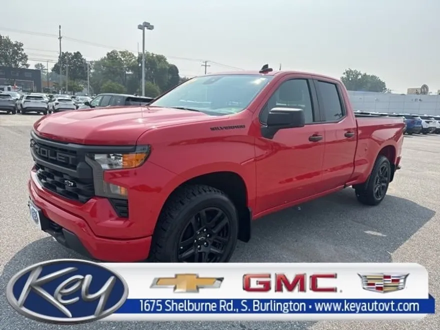 2024 Chevrolet Silverado 1500 Custom photo 1