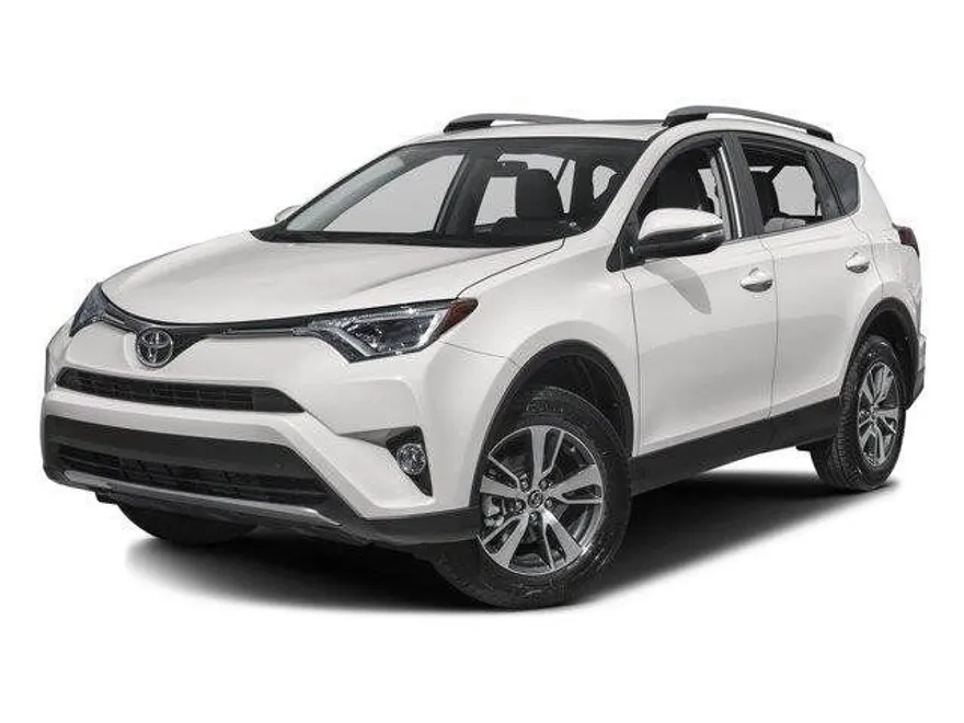 2016 Toyota RAV4 XLE photo 1
