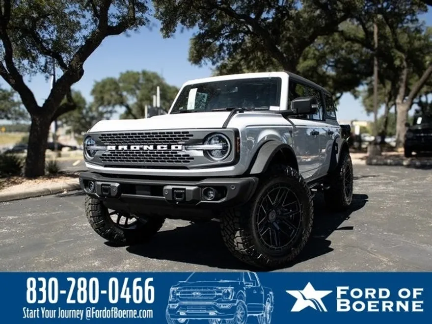 2025 Ford Bronco Badlands photo 1