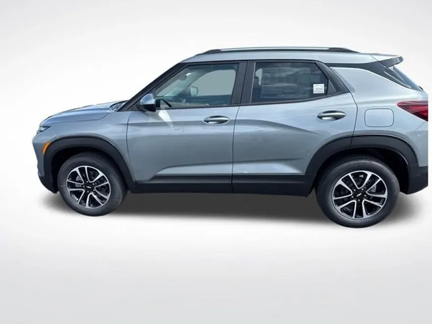 2026 Chevrolet Trailblazer LT photo 1