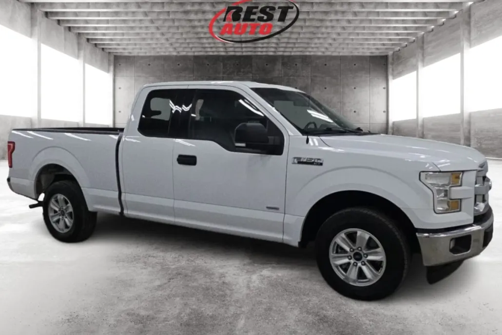 2017 Ford F-150 XLT photo 1