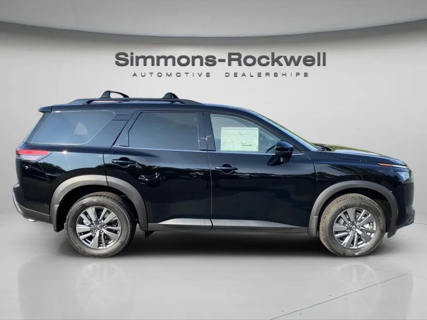 2025 Nissan Pathfinder SV photo 1