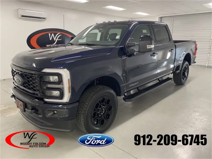 2025 Ford F-250 Lariat photo 1