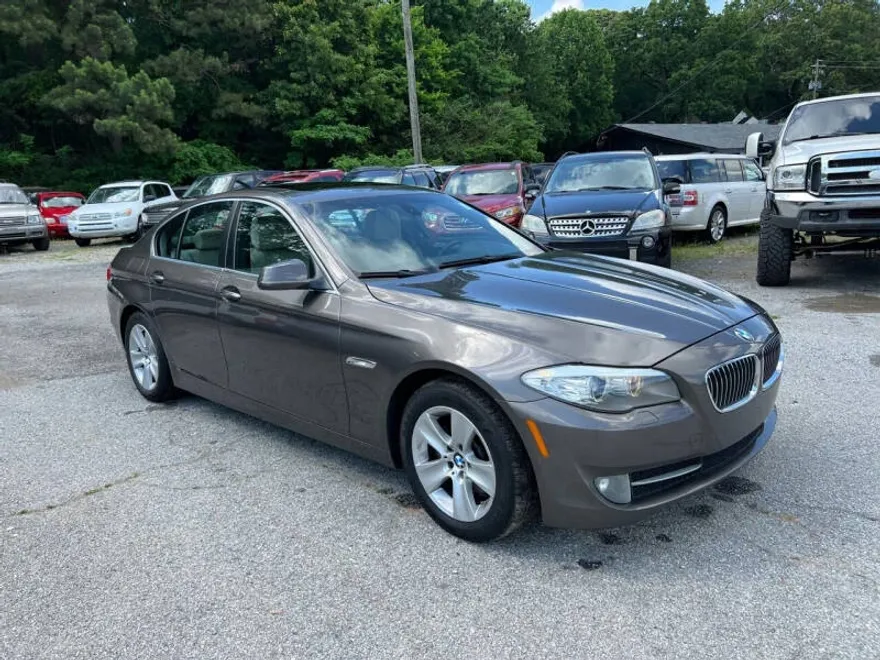 2011 Bmw 528i 5-series photo 1