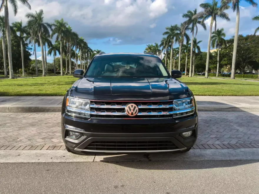 2020 Volkswagen Atlas SE photo 1