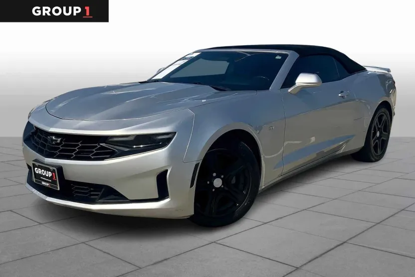 2019 Chevrolet Camaro 1LT photo 1