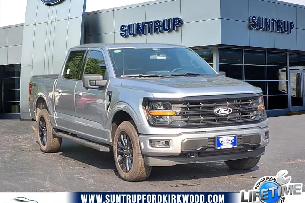 2025 Ford F-150 XLT photo 1
